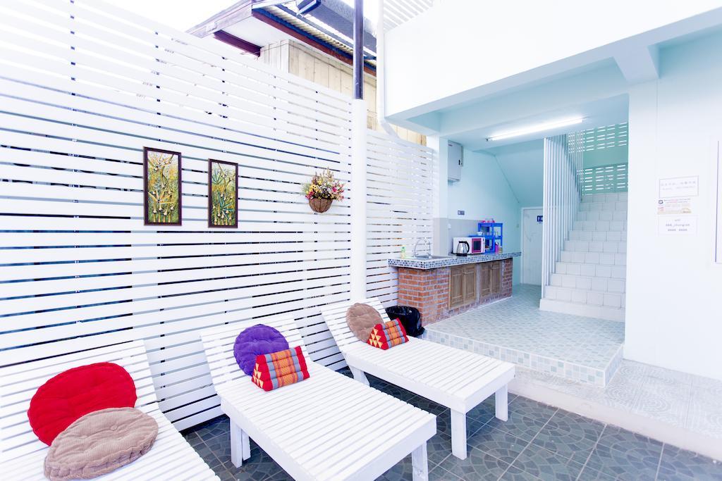 Chongrak Guesthouse Chiang Mai Exterior photo